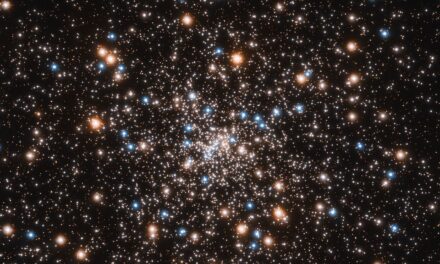 El Hubble descubre la concentración de pequeños agujeros negros
